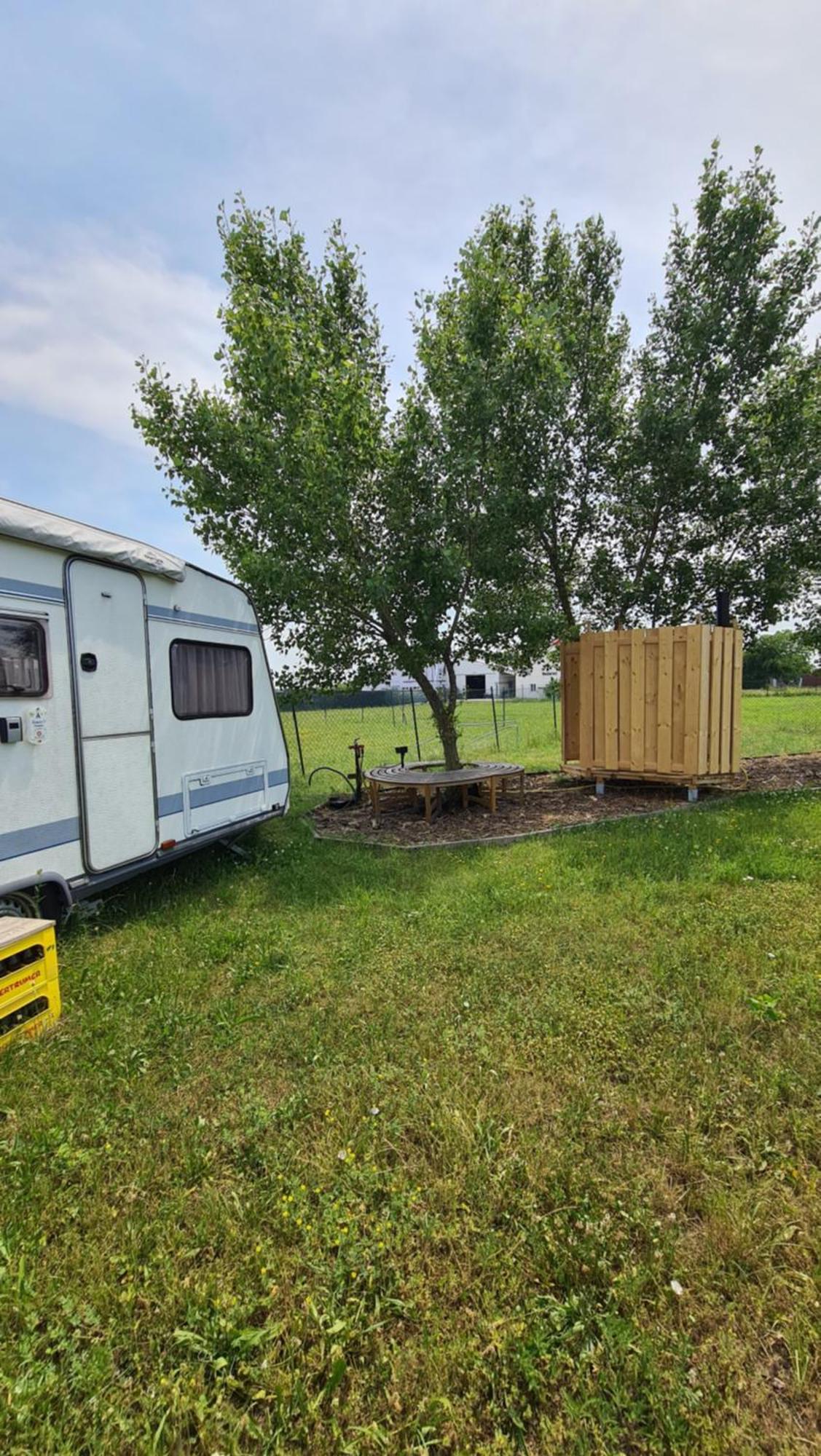מלון Neusiedl an der Zaya Louise'S Camper מראה חיצוני תמונה