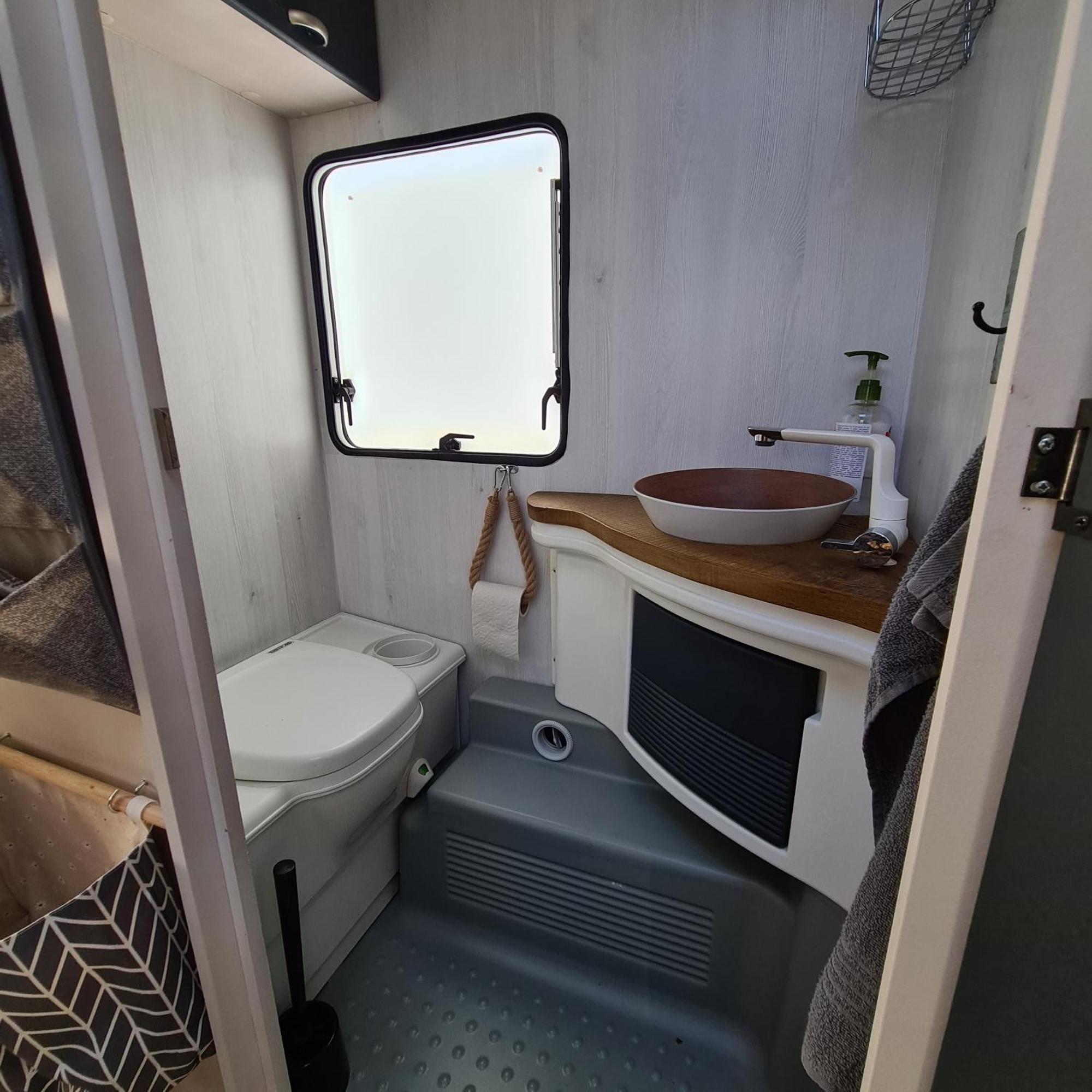 מלון Neusiedl an der Zaya Louise'S Camper מראה חיצוני תמונה